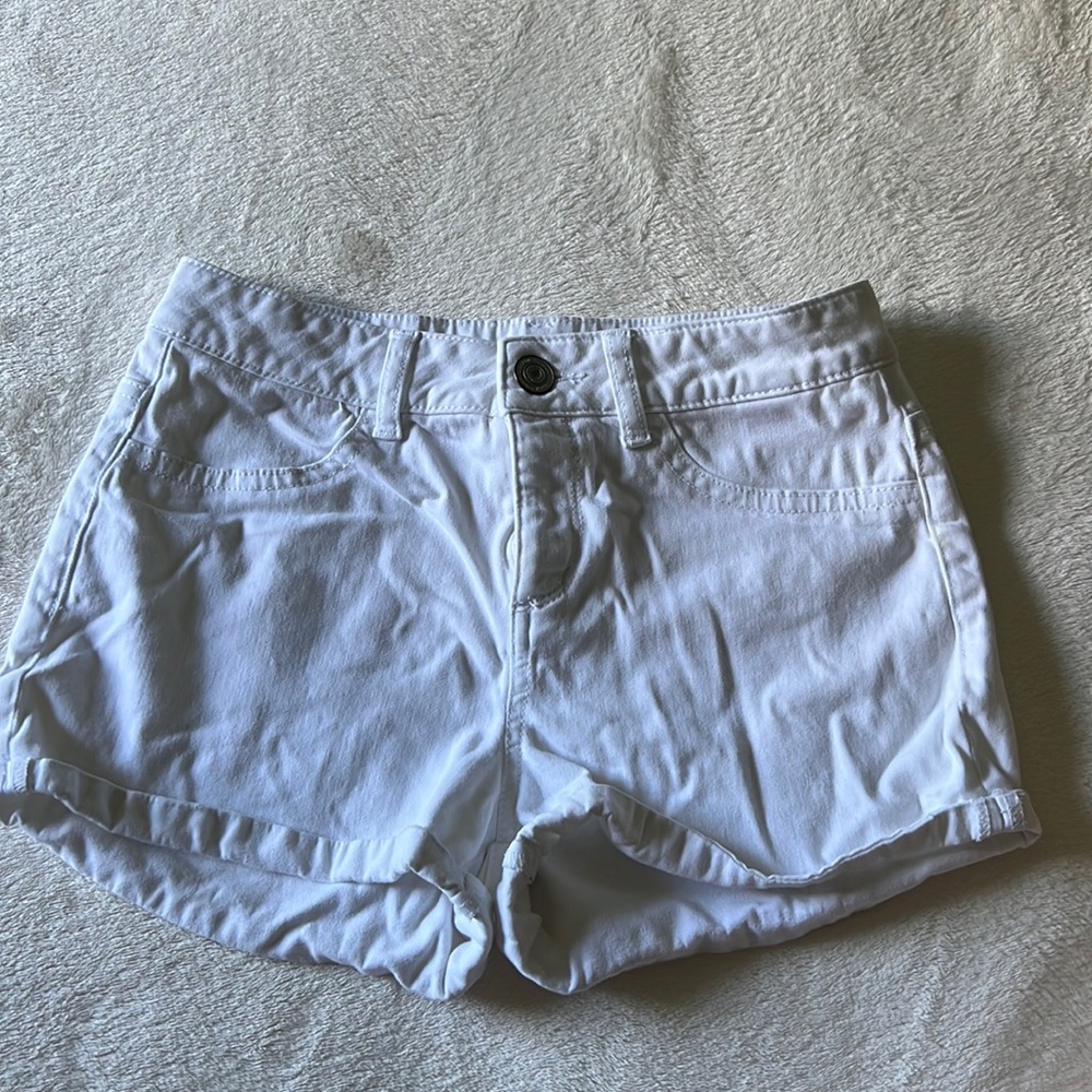 So brand white shorts size 3